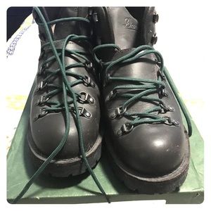 Men’s Brown Danner Mountain Light II Size 12